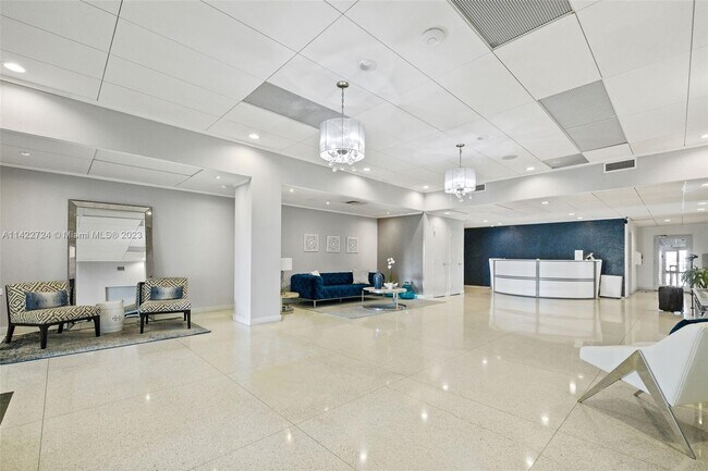 Building Photo - 1250 West Ave
