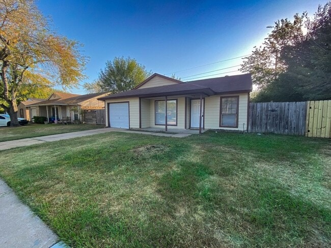 Building Photo - 3 Bedr/ 1 bath Beautiful Home in Hockley, TX