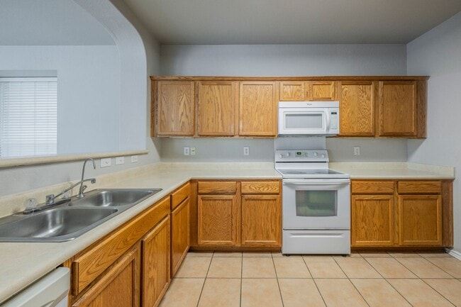 Building Photo - Large two story, two bedroom, two and a half bath