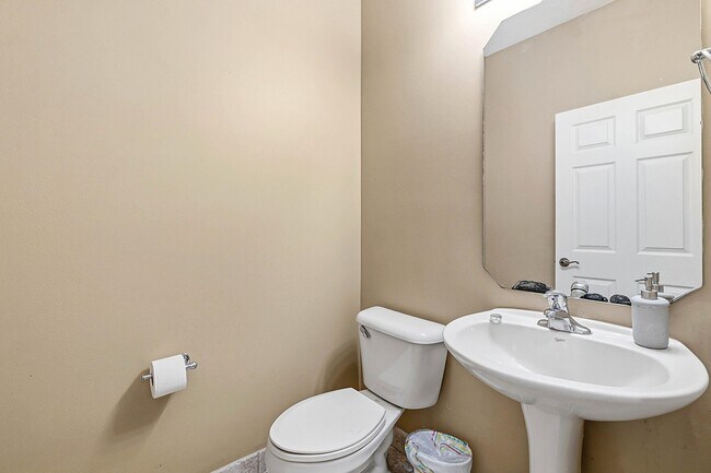 Building Photo - 8097 Via Bolzano