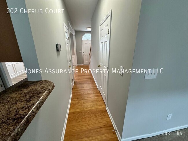 Building Photo - 202 Cherub Ct