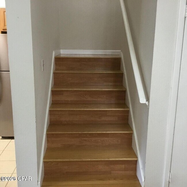 Building Photo - 1025 W 19th St