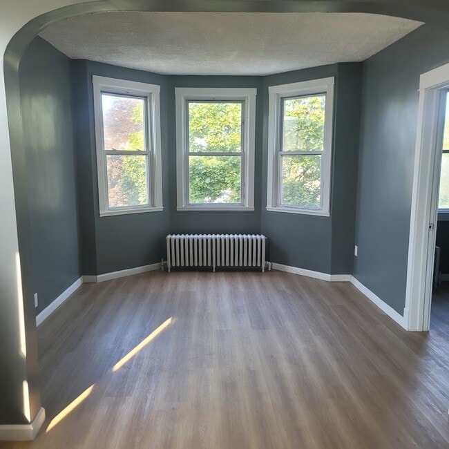 Building Photo - 1323 S 51st Ct