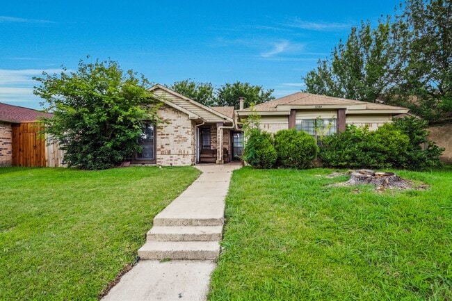 Building Photo - 2BR/2.0BA Single Family - Grand Prairie