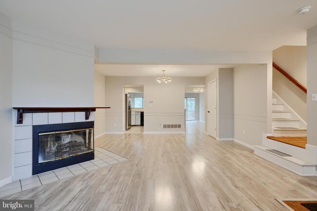 Building Photo - 733 Reedy Cir