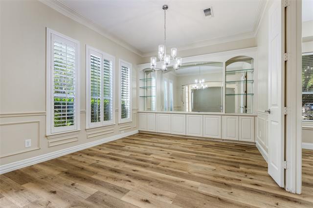 Building Photo - 2514 Maywood Ln