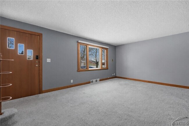 Building Photo - 3667 Fuller Ave