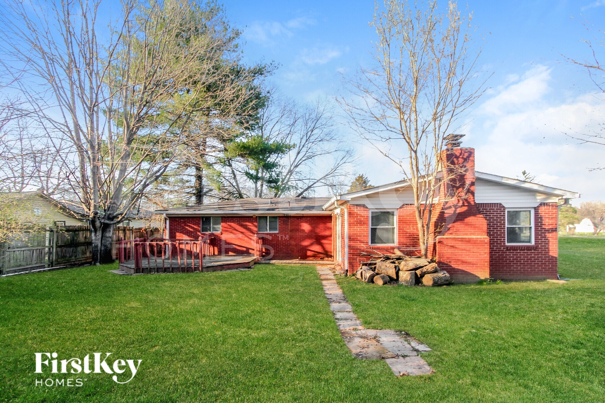 Building Photo - 2543 Fairfax Rd