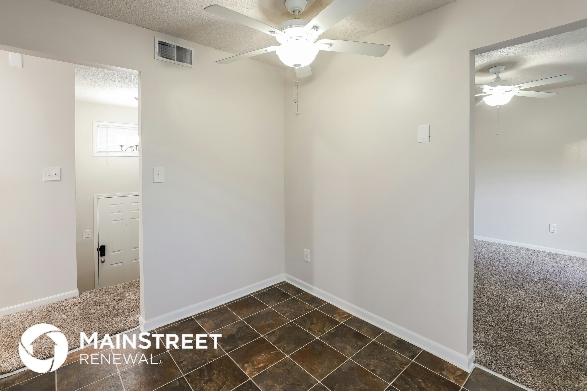 Building Photo - 14805 E Nickell Ave