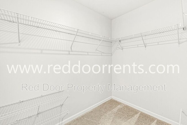 Building Photo - 8511 Fownes Ln