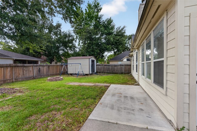 Building Photo - 23827 Spring Dane Dr