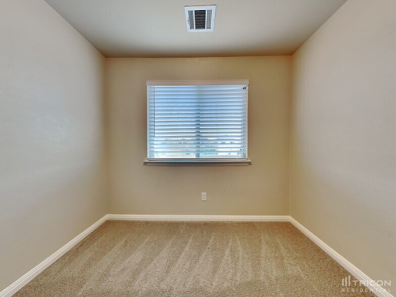 Building Photo - 4520 Kind Way