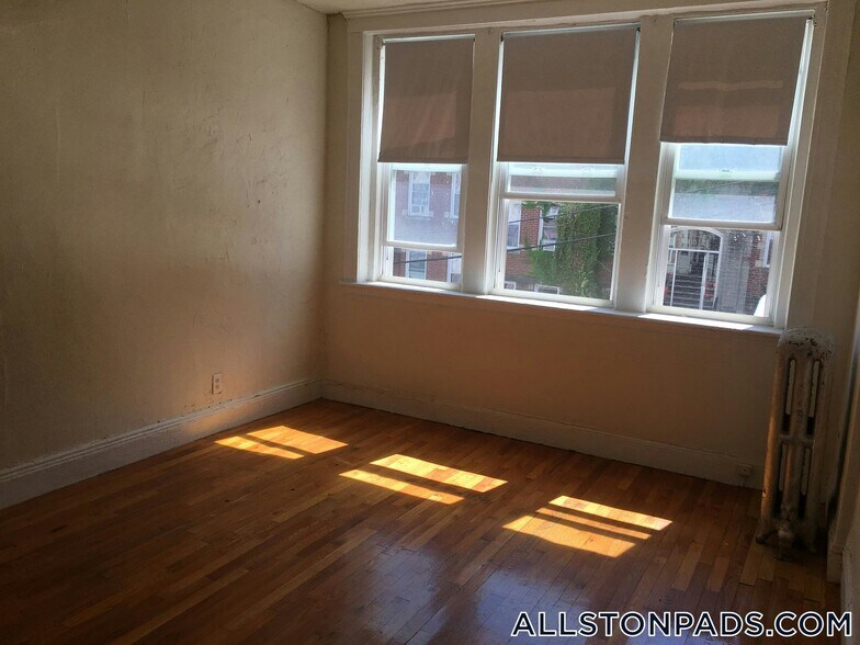 Building Photo - 25 Walbridge St