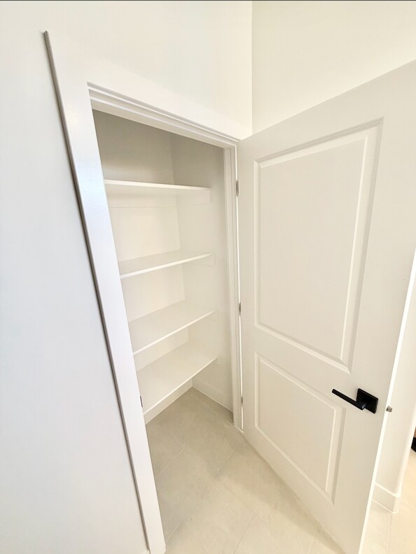 Building Photo - 4135 El Capitan Wy