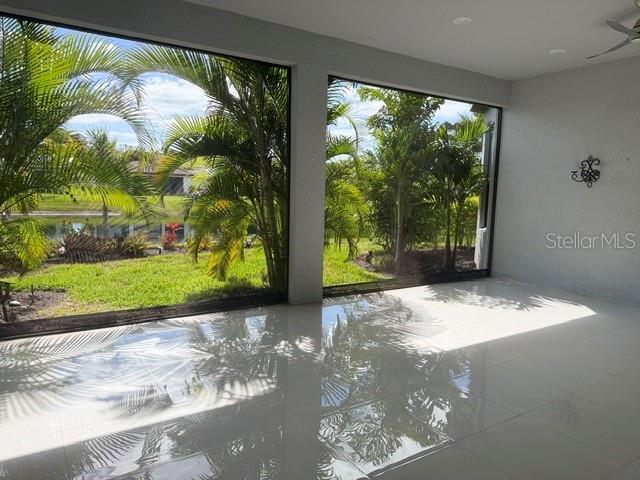 Building Photo - 6289 Mesa Gln