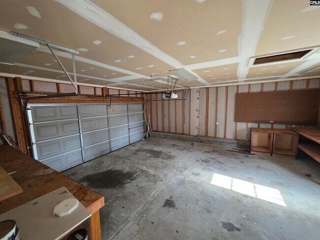 Building Photo - 165 Crassula Dr