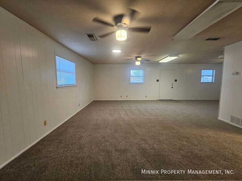 Building Photo - 3606 Tanner Dr