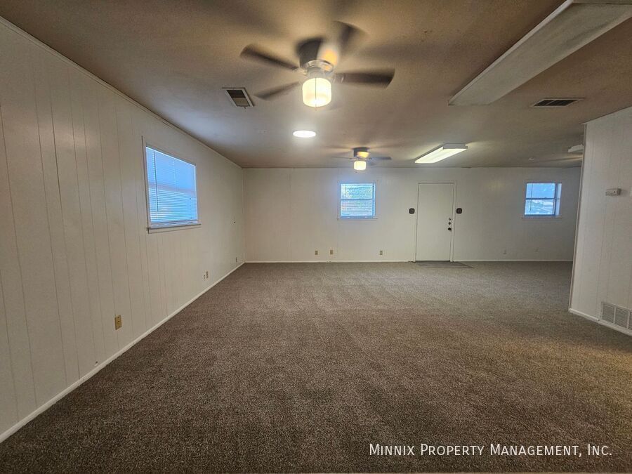 Building Photo - 3606 Tanner Dr