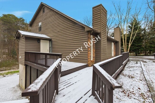 Building Photo - 6008 Champion Rd