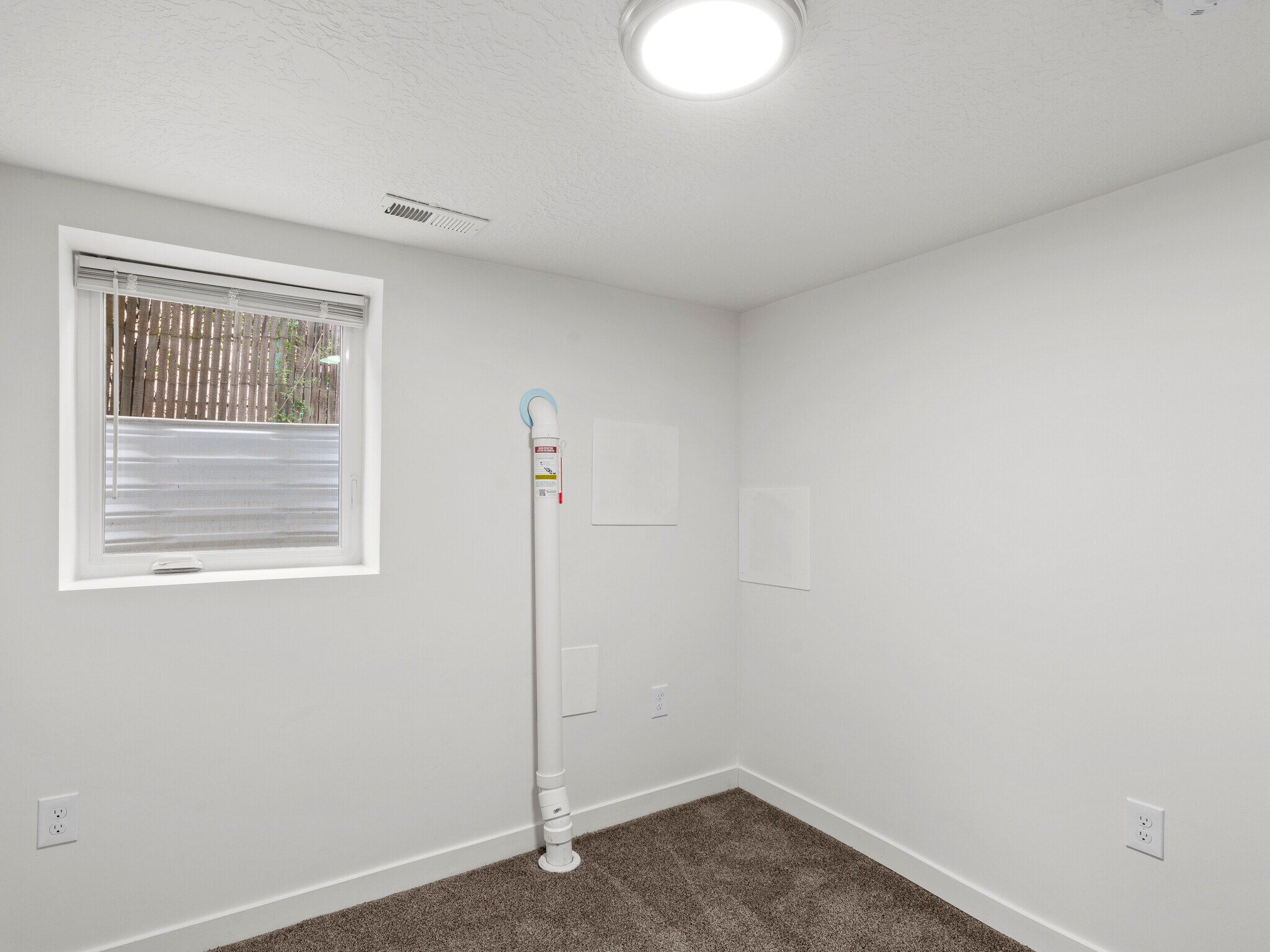 Building Photo - 915 E 1300 S