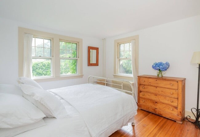 Building Photo - 7 Cooper Ln