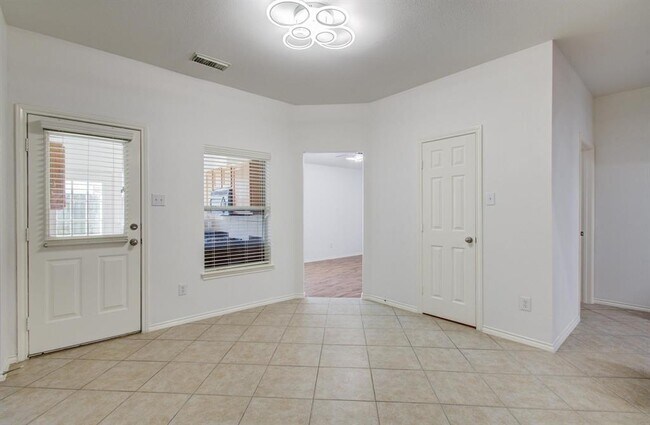 Building Photo - 12223 Ayrshire Pl