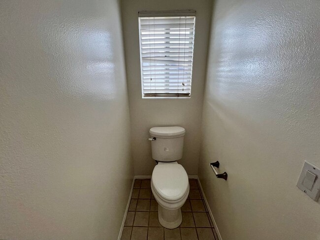 Building Photo - Beautiful 4 Bedroom Single Family Home with Pool and Pool Service Included for Lease in Rancho Cu...