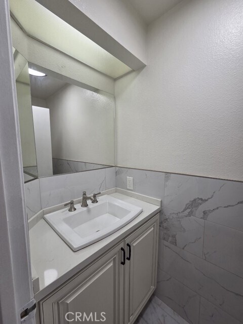 Building Photo - 9 Rock Cliff Pl