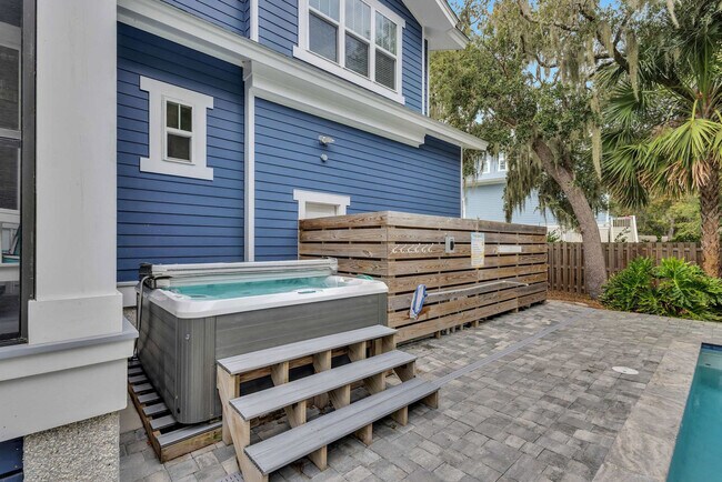 Building Photo - 36 Firethorn Ln