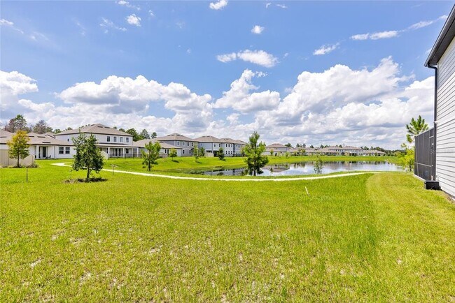 Building Photo - 2205 Broadbrook Dr