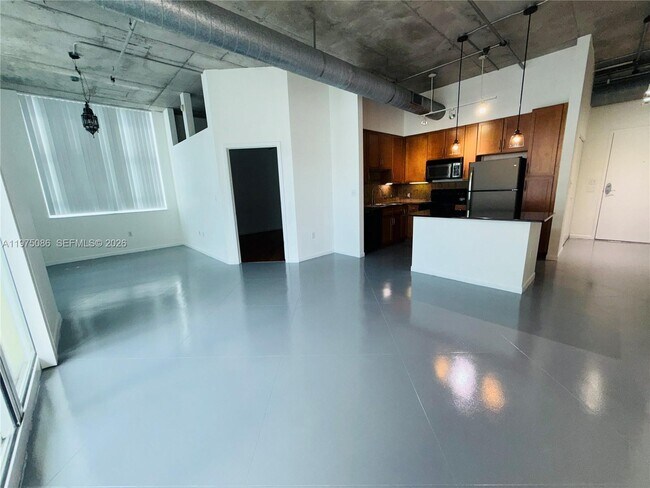 Building Photo - 2001 S Biscayne Blvd