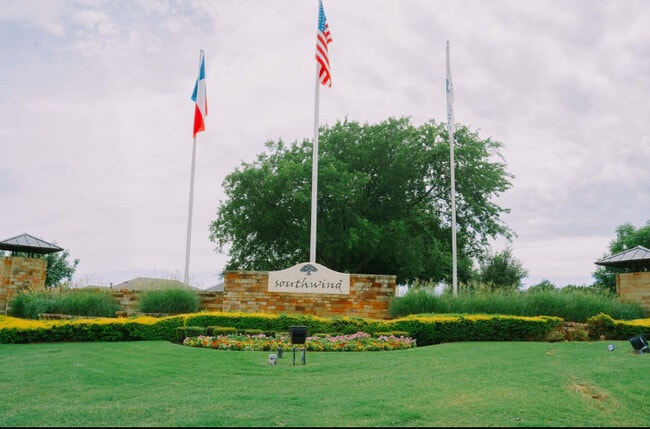 Building Photo - 614 Valencia Dr