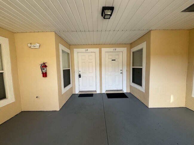Building Photo - 6099 Maggies Cir