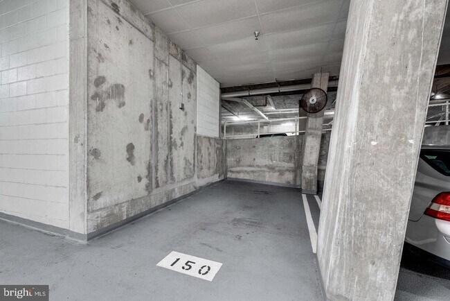 Building Photo - 820 N Pollard St