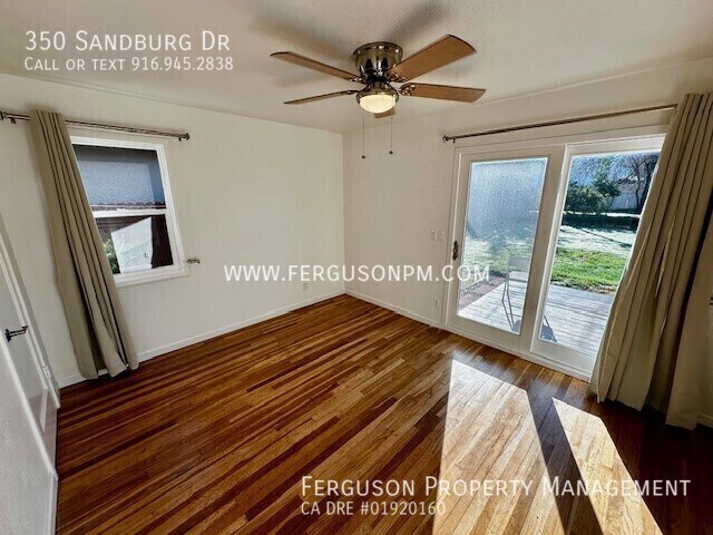 Building Photo - 350 Sandburg Dr