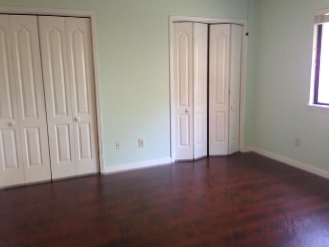 Building Photo - 2333 Ryan Pl