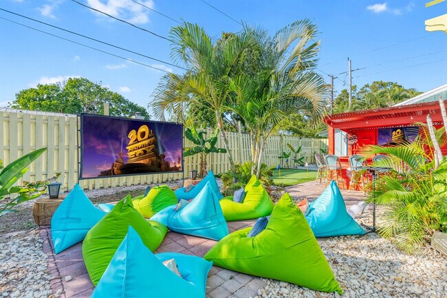 Building Photo - 8709 9th Ave NW