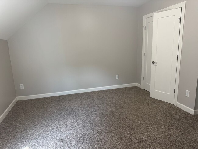Building Photo - Cute 4BR Home in Perfect Location