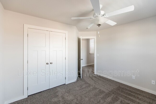 Building Photo - 2148 Camino Del Plaza Ln