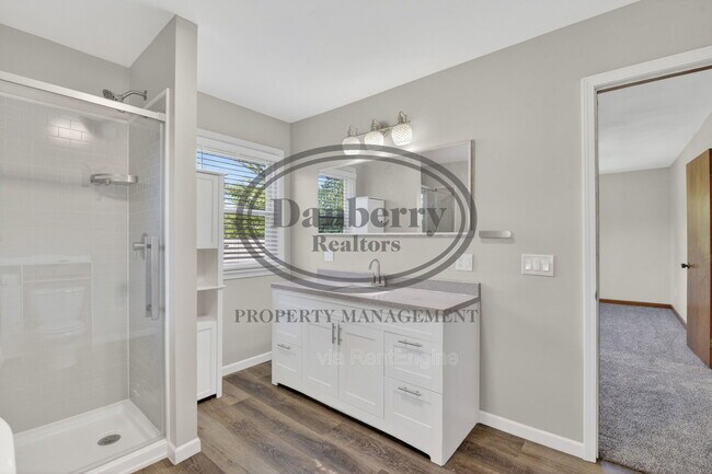 Building Photo - 3018 Gleneagle Dr