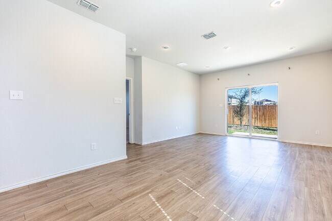 Building Photo - 5823 Hematite Rim