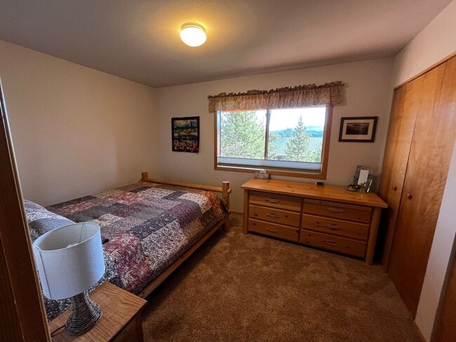 Building Photo - Long Term Rental- Lagoon Townhomes 737D