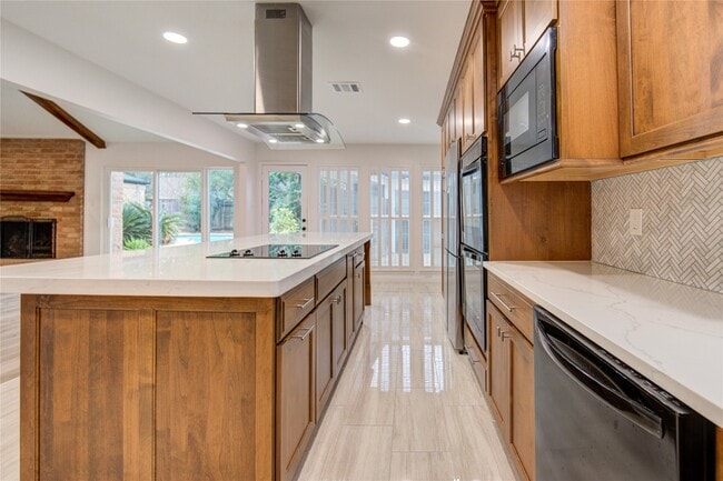 Building Photo - 10322 Lynbrook Hollow St