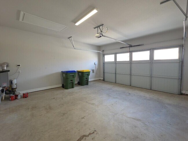 Building Photo - 17813 Clairess Ln