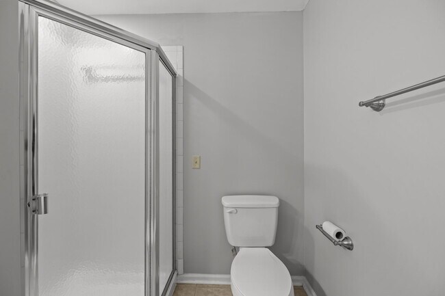 Building Photo - 2505 Stockbridge Dr