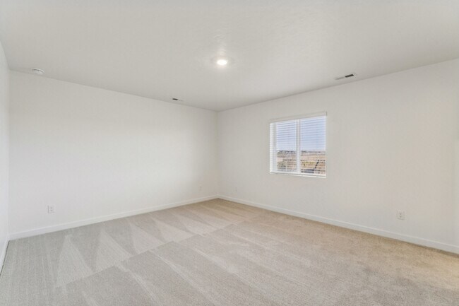 Building Photo - 8284 W Grey Alder Dr