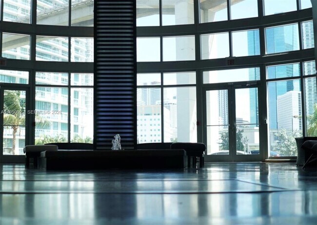 Building Photo - 690 SW 1st Ct