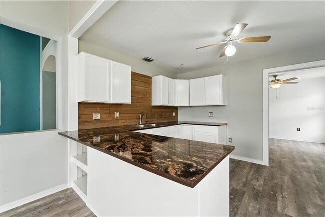 Building Photo - 1725 Bondurant Way