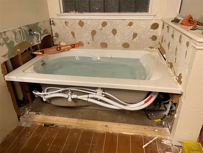 Building Photo - 8138 Wooded Terrace Ln