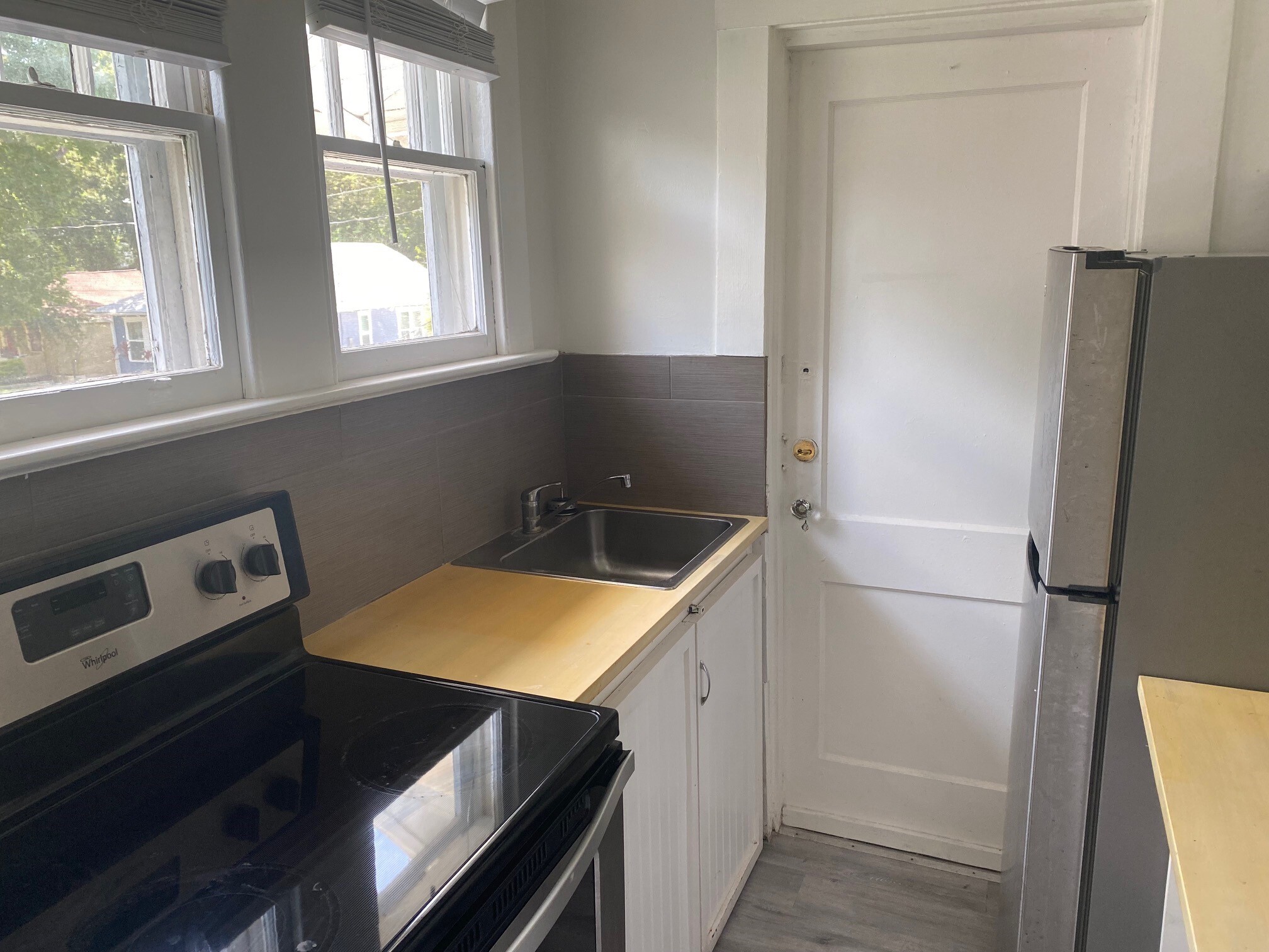 Kitchen - 2301 N Jefferson St